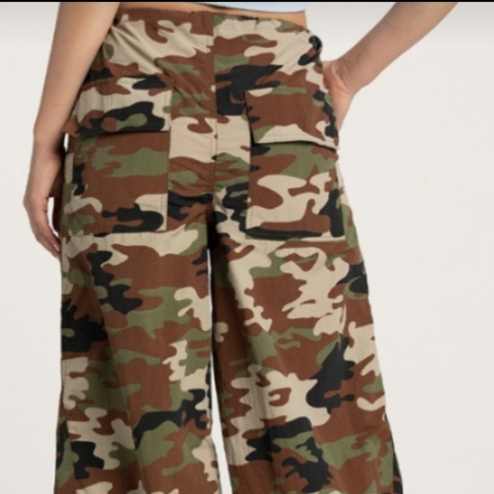 Tinseltown Camo Wide Leg Relaxed Fit Cargo Parachute Pants Size Large - Picture 6 of 16